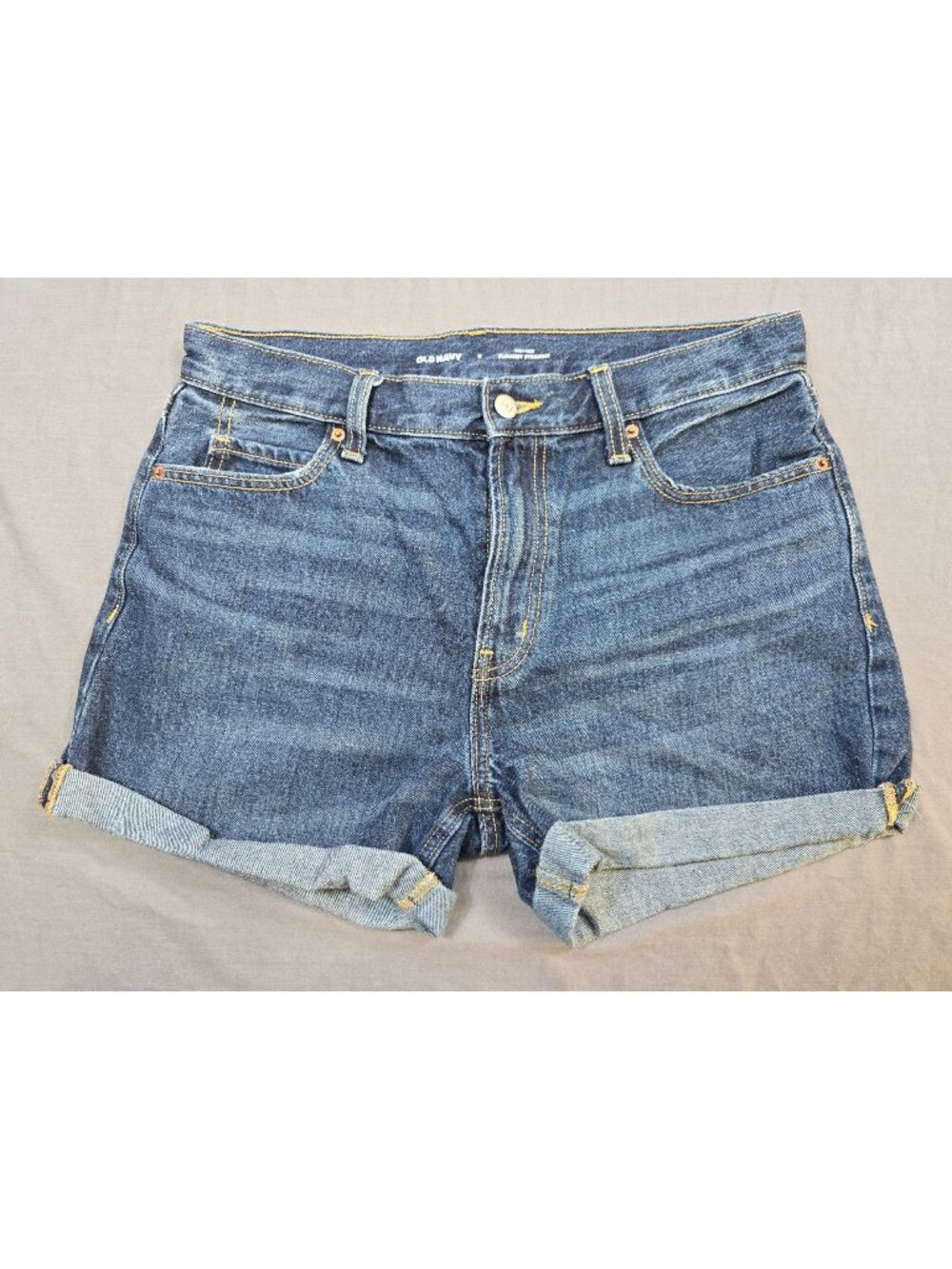 Old Navy Womens High-Rise Slouchy Straight Denim Shorts Size 8 Rolled Hem